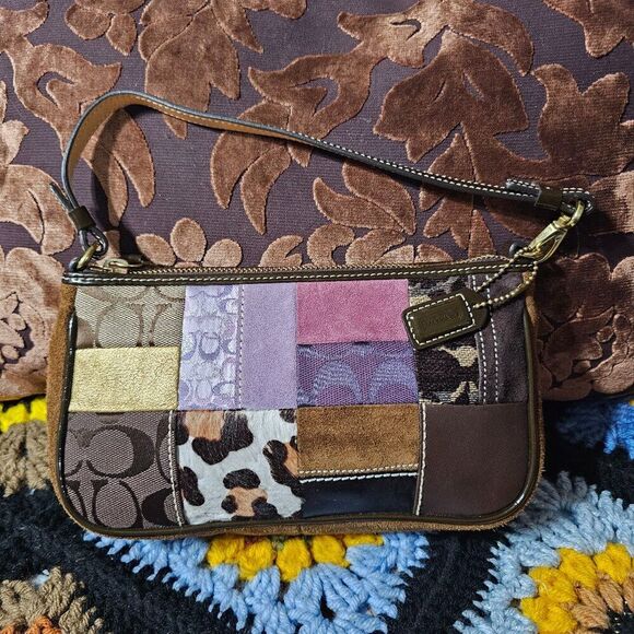 2005 Vintage y2k Coach Holiday Demi Shoulder Bag Purse - Picture 1 of 6
